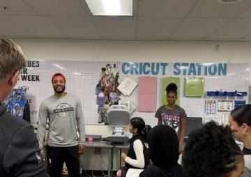 海外追NBA遇阻?楊瀚森親民互動教你突破地區限制