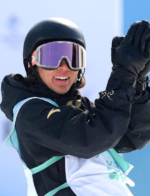 刷到蘇翊鳴打台球的視頻才發現,原來運動員的日常比比賽還精彩!