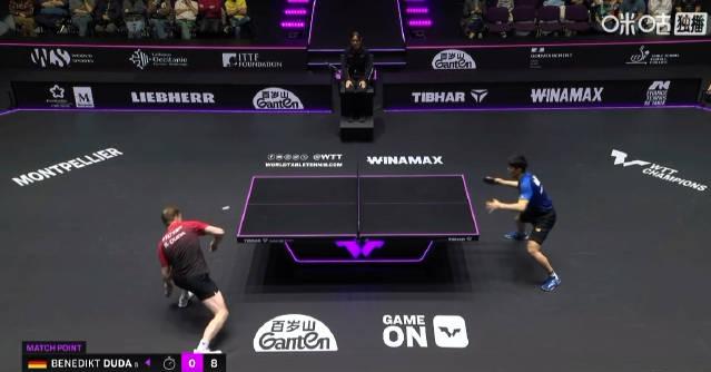 刷到邱黨橫掃杜達的比賽重播,我才發現海外追體育賽事的痛:卡頓黑屏比丟分還難受