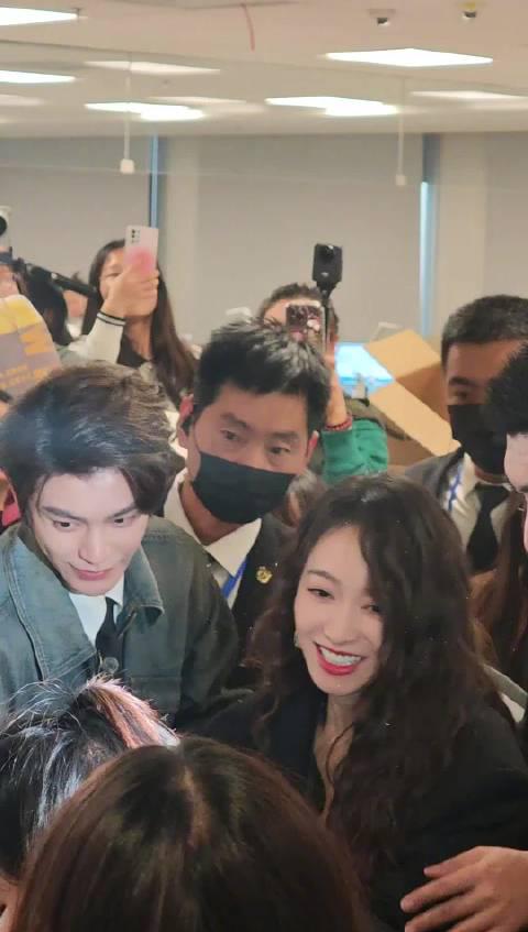 海外追劇人的心聲:當《山河枕》掃樓視頻卡成PPT,我才懂什麼叫「望穿秋水」